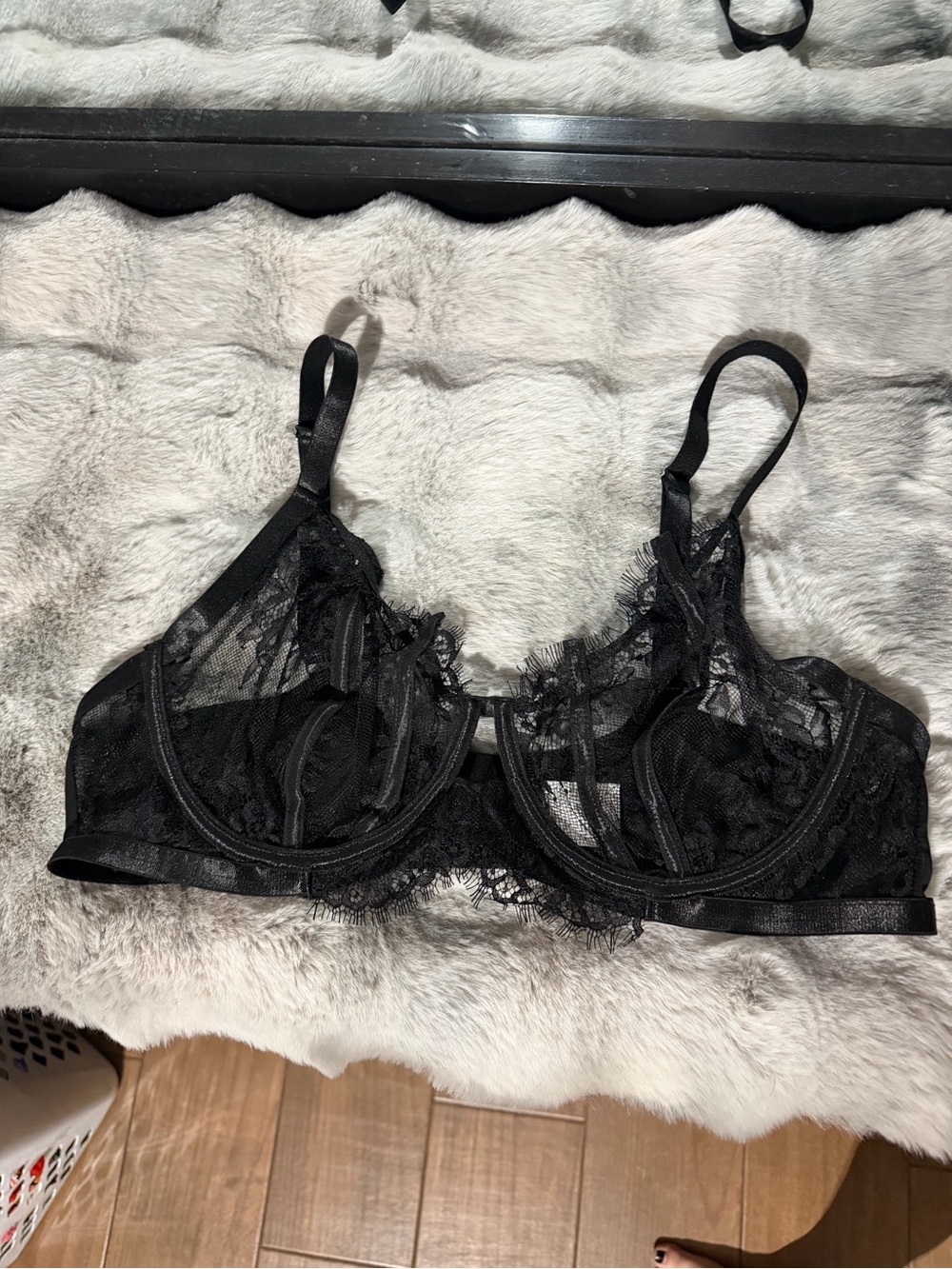 SHEIN Black Sheer Lace Underwire Bra